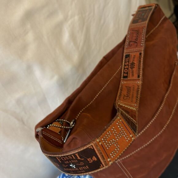 Fossil brushed cotton shoulder bag - Picture 3 of 5